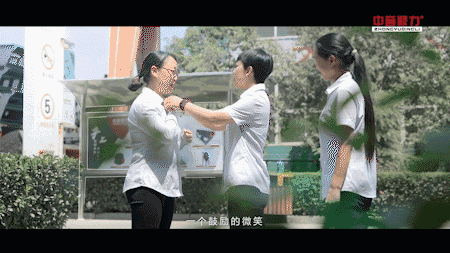 充滿(mǎn)鼓勵關(guān)愛(ài)的氛圍