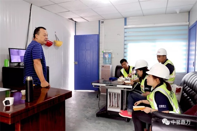 客戶(hù)溝通交流現場(chǎng)